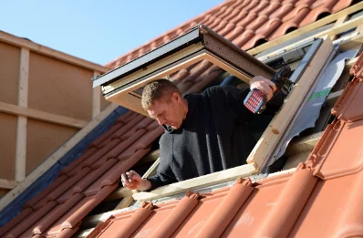 Pose de fenêtres de toit Velux à Marestmontiers